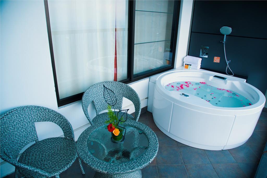 Forest Glade Resorts Chithirapuram 外观 照片